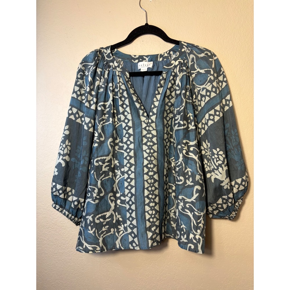 Velvet by Graham & Spencer Blue Batik Floral Peasant Blouse L V-Neck Boho Top